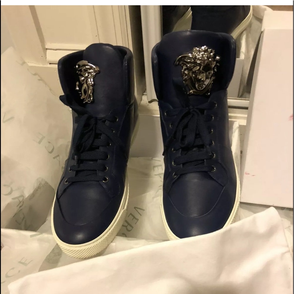 Men’s Versace Medusa Sneakers. Blue US12